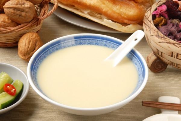 豆漿是乳腺癌“幫兇”？含高雌激素還致癌？不敢喝豆漿的人都看看
