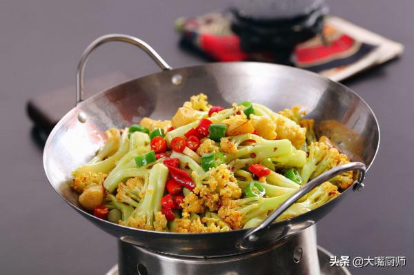 老廚師:下館子少點“4類菜”,看似乾淨卻很髒,很多人可能常吃 老廚師:下館子少點“4類菜”,看似乾淨卻很髒,很多人可能常吃