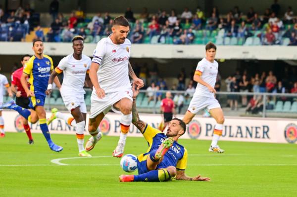 榜首輸給榜尾,是穆里尼奧防守體系的崩盤,三位大佬需要作出調整 榜首輸給榜尾,是穆里尼奧防守體系的崩盤,三位大佬需要作出調整