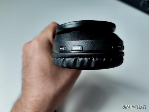 消費降級：19塊錢RGB藍芽無線耳麥曬單，TF插卡0電量插線三模播放