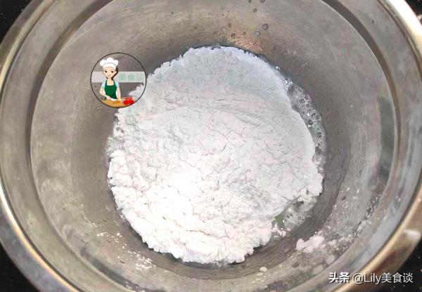 月餅別去買了，自己做配方簡單零失敗，不用烤箱，老人孩子放心吃