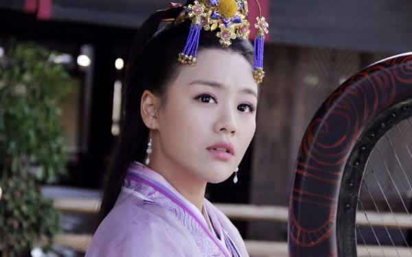 《甄嬛傳》沒火前演員在幹嘛?眉姐姐演抗日神劇,安陵容演紅樓夢 《甄嬛傳》沒火前演員在幹嘛?眉姐姐演抗日神劇,安陵容演紅樓夢