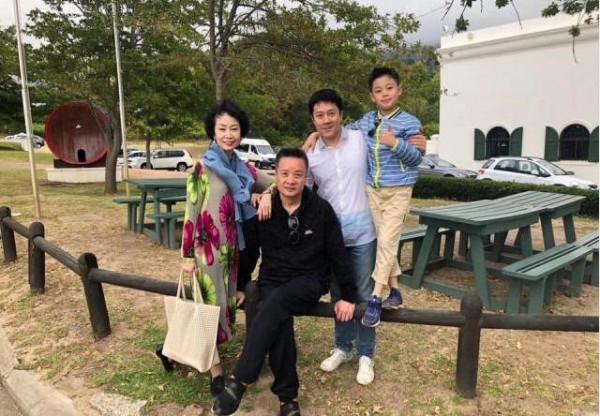 “小白楊”閻維文:25歲娶初戀,陪妻子抗癌15年,相濡以沫39年 “小白楊”閻維文:25歲娶初戀,陪妻子抗癌15年,相濡以沫39年