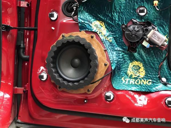 保時捷MACAN音響改裝艾索特RE165.3“聲”價不菲 保時捷MACAN音響改裝艾索特RE165.3“聲”價不菲