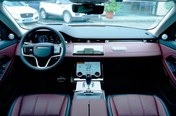 後排空間充裕 乘坐品質也大幅提升 路虎極光L實拍簡評