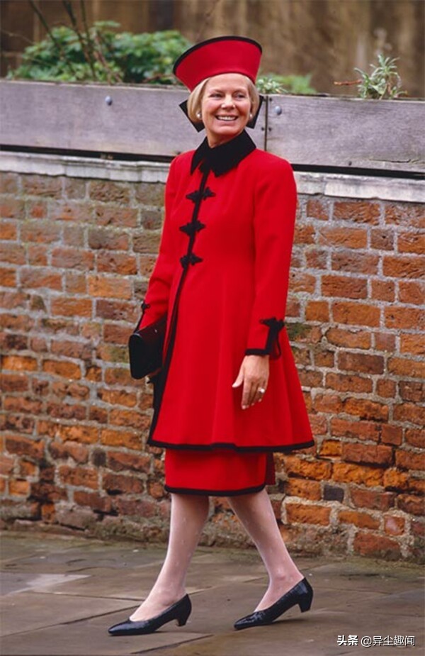 1987年英國皇室成員在溫莎城堡度過聖誕節的9張老照片