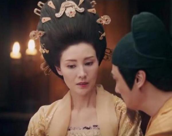 “頂級美人”的尷尬現狀：大多不願自然老去，一個比一個臉僵