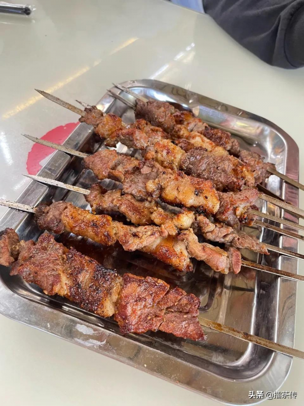 美食CP裡,黃面和烤肉永遠第一 美食CP裡,黃面和烤肉永遠第一