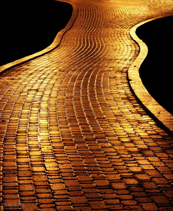 到底是什麼阻礙了你賺錢？阻礙了你實現財富自由？