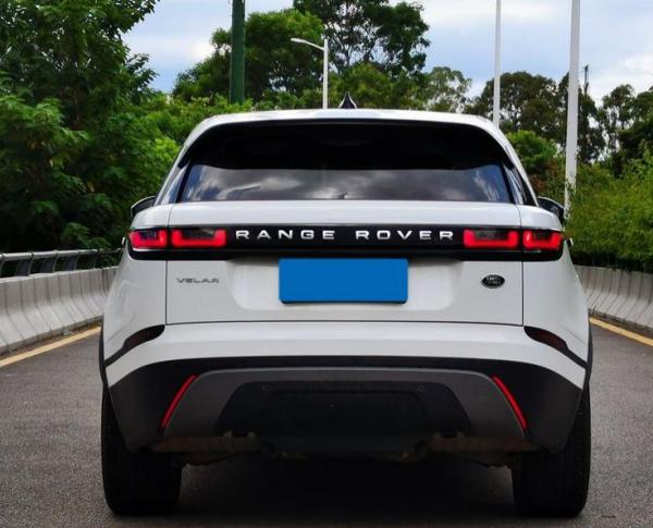 攬勝星脈:實拍P250車型,配2.0T引擎+全時四驅! 攬勝星脈:實拍P250車型,配2.0T引擎+全時四驅!