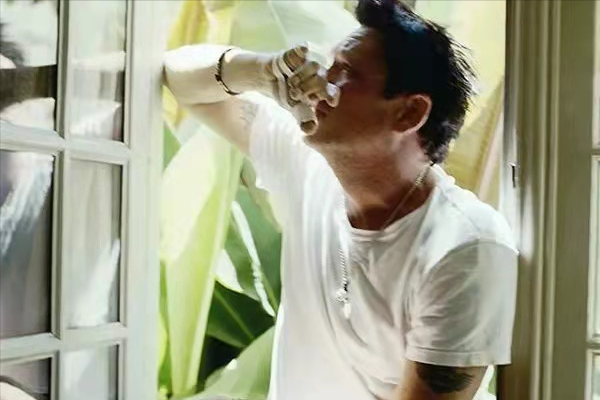 靠父母並不丟人,無父母可靠反倒是一種悲哀 靠父母並不丟人,無父母可靠反倒是一種悲哀