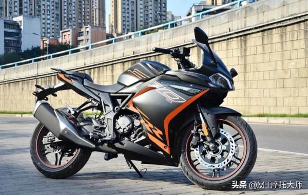 預算2萬,盤點3款熱門仿賽摩托車:全部標配ABS,有1款還是單搖臂 預算2萬,盤點3款熱門仿賽摩托車:全部標配ABS,有1款還是單搖臂