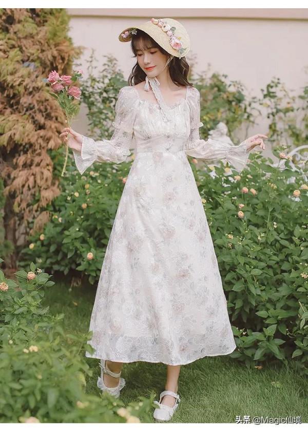 日常穿搭-刺繡公主連衣裙