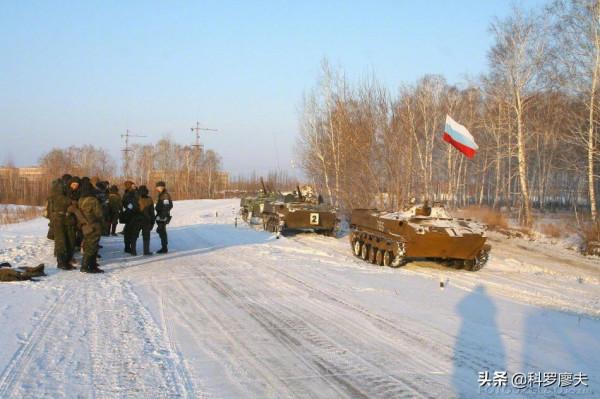 人車一體空降有多難？只有彪悍的戰鬥民族能做到，中美都&OpenCurlyDoubleQuote;不敢&rdquo;