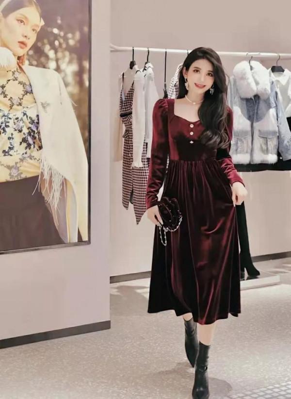 女生這樣穿出高階感,讓你一眼就有種富家千金的即視感覺 女生這樣穿出高階感,讓你一眼就有種富家千金的即視感覺
