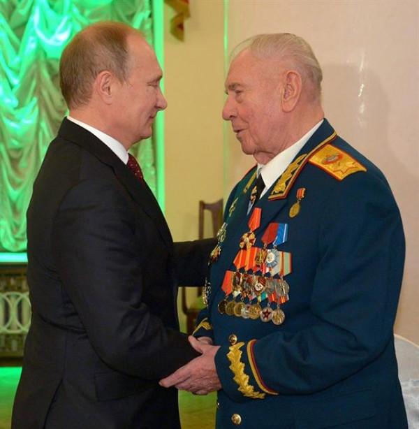 蘇聯最後一位元帥臨終前分別給戈爾巴喬夫、葉利欽和普京打了評語