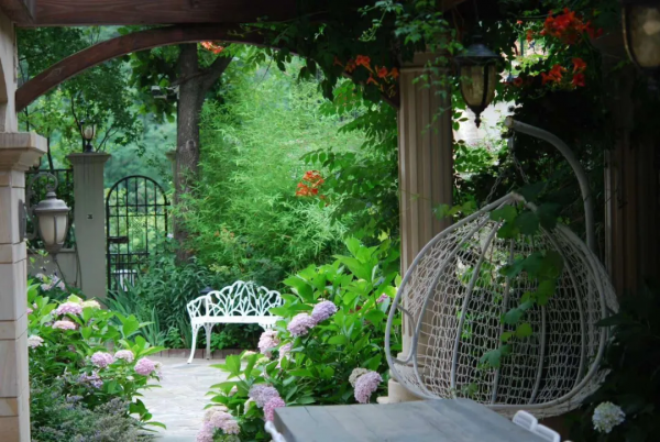 東北花友走遍歐洲著名花園,回國後建了座四季有花的北方花園 東北花友走遍歐洲著名花園,回國後建了座四季有花的北方花園