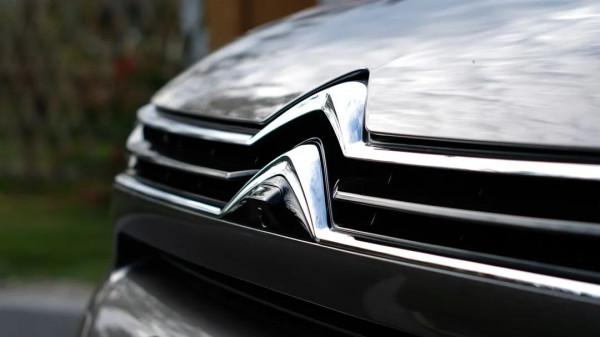 雪鐵龍凡爾賽C5 X急加速發抖,廠家回應正常,三缸機直呼內行 雪鐵龍凡爾賽C5 X急加速發抖,廠家回應正常,三缸機直呼內行