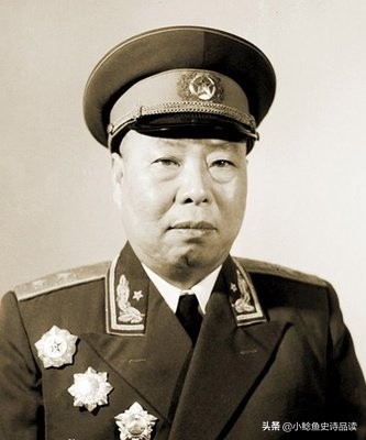 黃埔軍校出身開國將帥中獲元帥大將上將中將少將軍銜人數與名錄