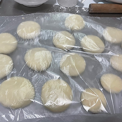 只要掌握好比例，紫薯芝士烙餅就能一次成功