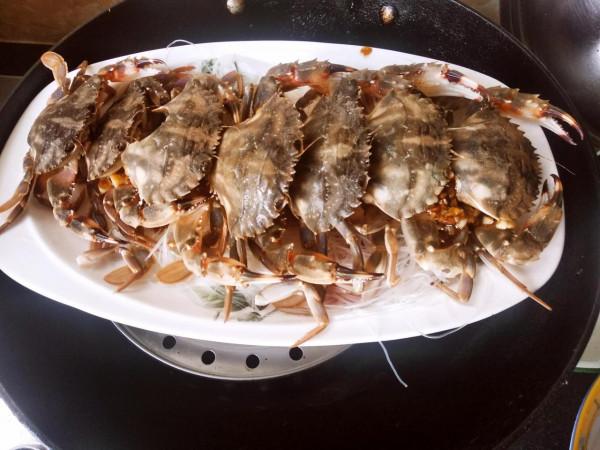 中秋家宴，10菜1餃子已備好，有葷有素還好做，全家老小都愛吃