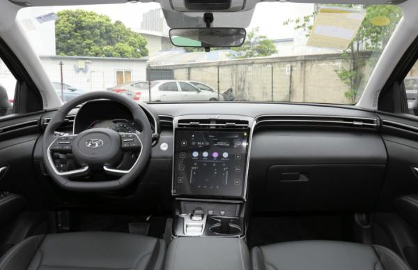 16.18萬起！第五代途勝L全系1.5T，油耗6.1L，後排放倒就是大床