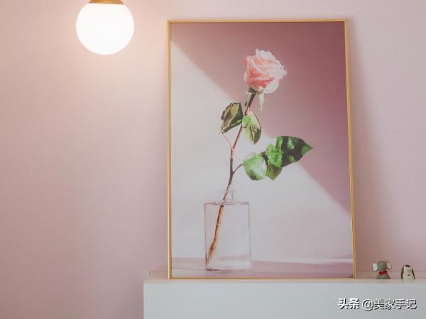 32歲阿姨的窮裝新房火了，大白牆不弔頂，軟裝的力量實在是太強大