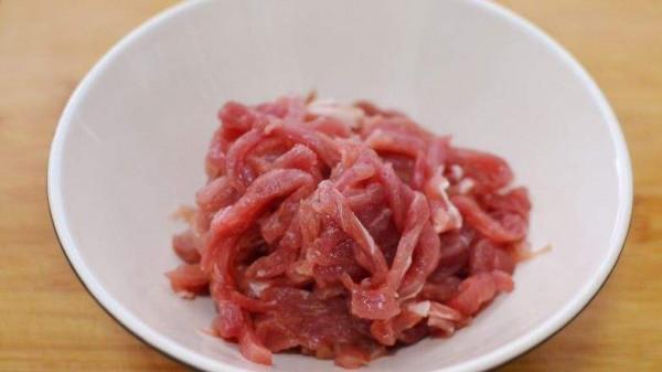 年夜飯上，我只做這4道菜，3分鐘就能出鍋，端上桌家人誇我手藝好