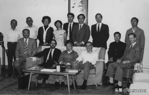 紅三代敗類蔡小洪，被英國軍情六處收買，暴露前已將妻兒移民英國