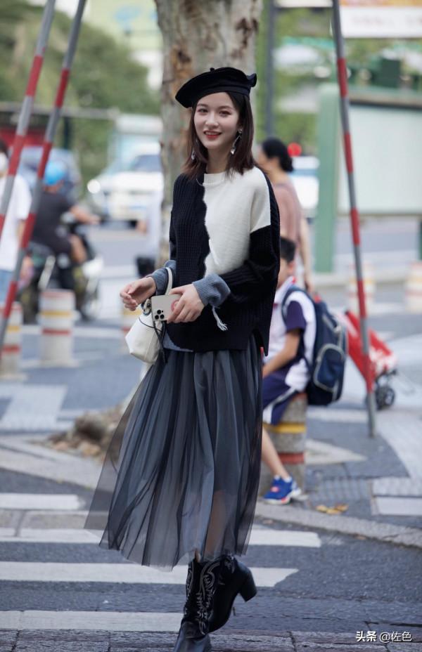 這個秋天穿這幾條裙子,火到2022年 這個秋天穿這幾條裙子,火到2022年