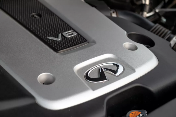 寸有所長，二手英菲尼迪Q70L的價效比堪稱降維打擊