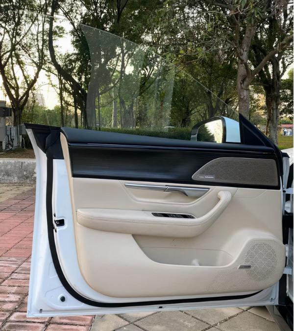 花27萬提了小鵬P7，行駛2萬多公里，車主分享6個優缺點