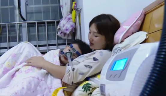 70萬一針天價救命藥,媽媽為救象鼻寶寶創下奇蹟,丈夫卻從未露面 70萬一針天價救命藥,媽媽為救象鼻寶寶創下奇蹟,丈夫卻從未露面