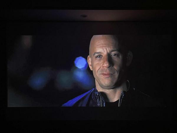 在家盡享影院體驗，大屏+高畫質+好音效—優派BK8超短焦鐳射電視