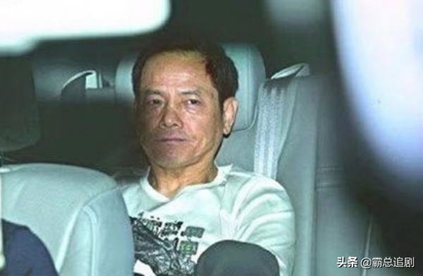 被梁安琪提攜，從小馬仔到“澳門新賭王”，周焯華經歷了啥？