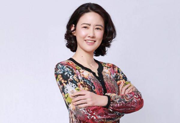 “啃爺藝術家”齊慧娟落款“白石孫女”，一幅畫賣30萬，誰人不服