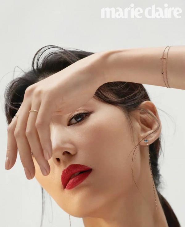 全智賢 畫報寫真集 完全看不出來姐姐已經40了 ​​​