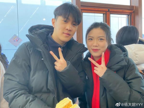 楊倩成為冰雪運動推廣大使 合影劉濤王一博等人