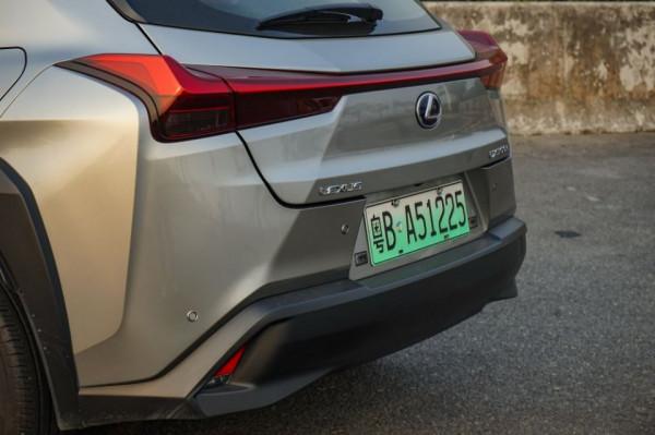 遊走都市的暖男 試駕雷克薩斯UX300e 遊走都市的暖男 試駕雷克薩斯UX300e