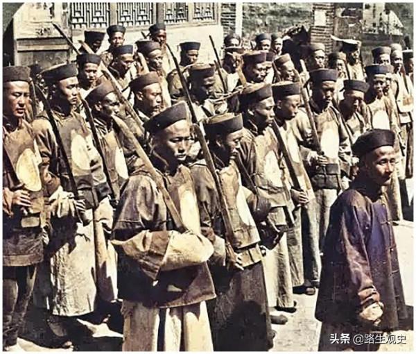 新疆有個滿族村，村裡的滿族人已不會說滿語，長得很像維吾爾族人