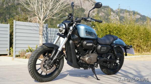 QJMOTOR閃300S皮帶版搶先試駕——更帥、更順、更好騎 QJMOTOR閃300S皮帶版搶先試駕——更帥、更順、更好騎