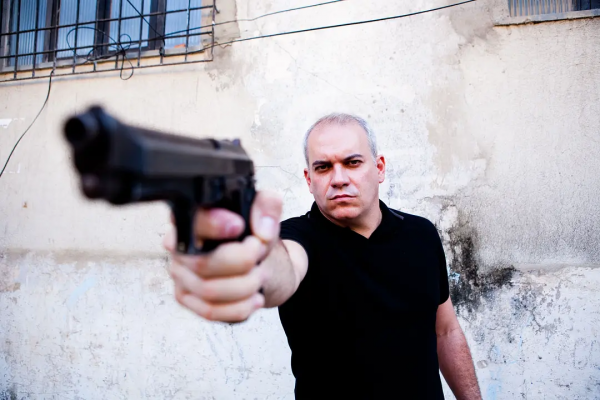 在巴西，比毒販更恐怖的，是吸血的國家體系和腐敗的警察