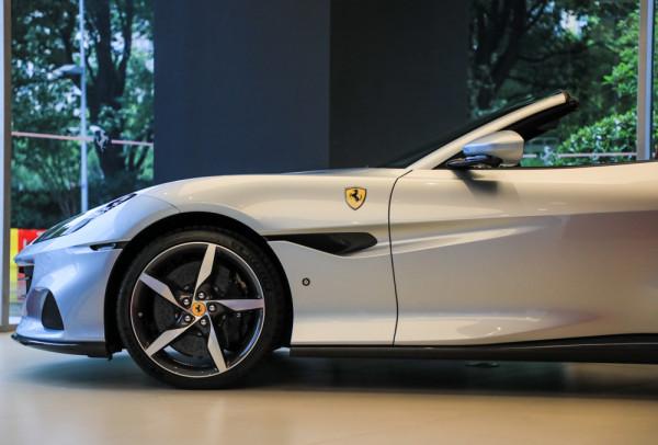 全國就一臺!實拍法拉利最便宜的敞篷跑車Portofino M 全國就一臺!實拍法拉利最便宜的敞篷跑車Portofino M