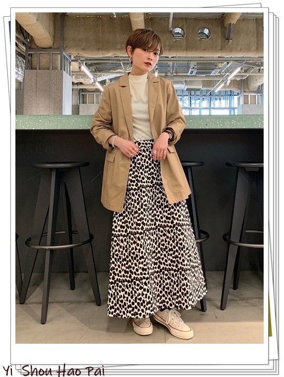 中秋季節穿米色西裝！對於30-40歲的女人來說氣質會很好