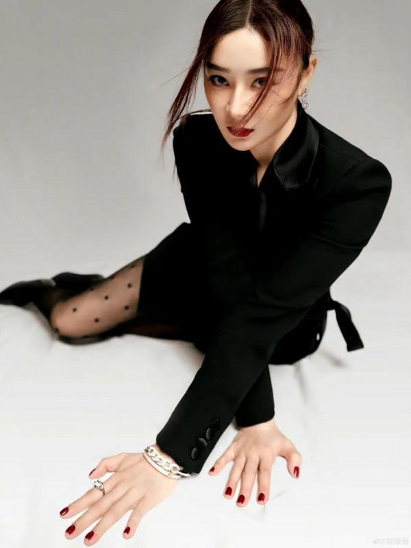 馬甲線女神袁姍姍