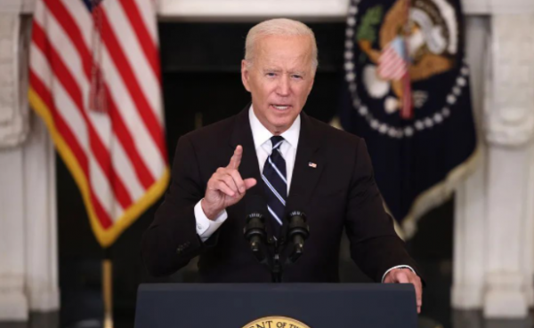 伊朗首批軍購靴子落地，殲10不敵俄製戰機，美國：敢賣就實施制裁