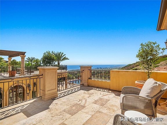 2200w的海岸線豪宅，可以欣賞到什麼景色？