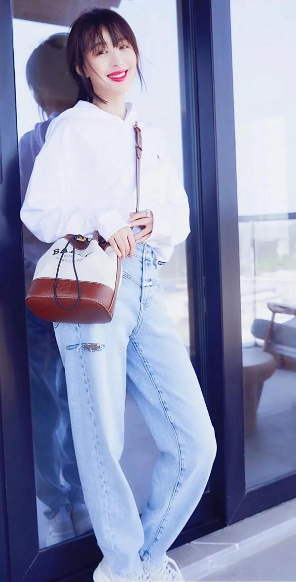 女明星穿時尚褲子，誰的穿搭好看？