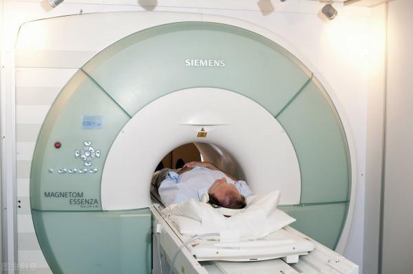 拍片、CT、磁共振，哪個才是腫瘤篩查神器？