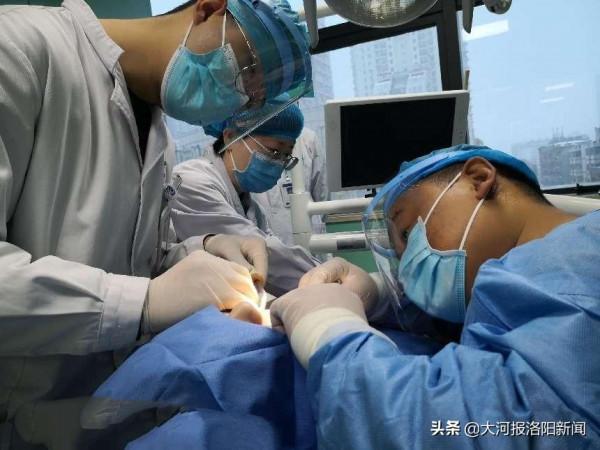 12歲患者長橫牙,河科大一附院無痛技術助力口腔舒適化診療 12歲患者長橫牙,河科大一附院無痛技術助力口腔舒適化診療